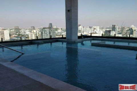 Apartment in Bangkok, Thailand 2 bedrooms № 193326 - photo 3