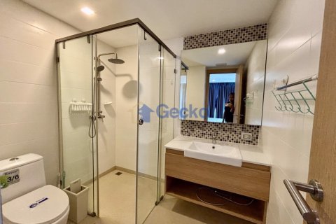 Condo in Pattaya, Thailand, 2 bedrooms № 195995 - photo 17