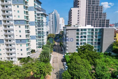 Condo in Pattaya, Thailand, 2 bedrooms № 195995 - photo 29