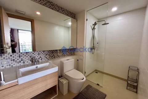 Condo in Pattaya, Thailand, 2 bedrooms № 195995 - photo 9