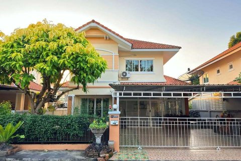 Дом в Сарафи, Таиланд с 3 спальнями  № 153116 - фото 1