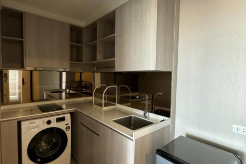 Condo in Phra Khanong, Bangkok, Thailand, 2 bedrooms  № 153118 - photo 5
