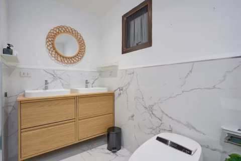 Condo à Watthana, Bangkok, Thaïlande, 3 chambres  № 151157 - photo 9