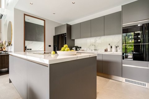 Villa in Phuket, Thailand 4 bedrooms № 151160 - photo 3