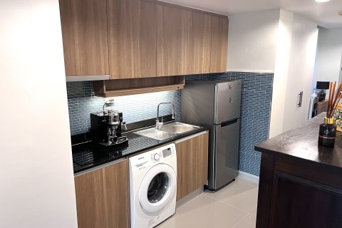 Condo à Watthana, Bangkok, Thaïlande, 2 chambres  № 151155 - photo 2