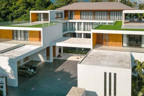 Villa in Chiang Mai, Thailand 5 bedrooms № 133430