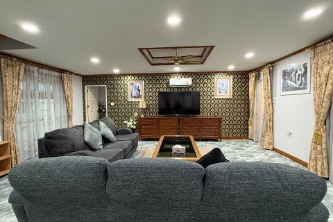 Villa à Pattaya, Thaïlande 3 chambres № 172335 - photo 4