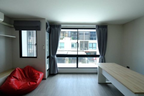 Дом в Лат Пхрау, Бангкок, Таиланд с 3 спальнями  № 172865 - фото 4