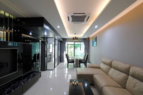 Дом в Лат Пхрау, Бангкок, Таиланд с 3 спальнями  № 172865