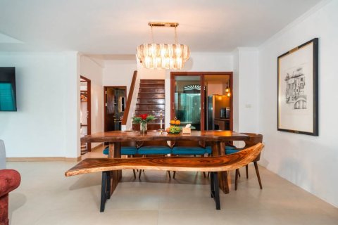 Villa à Phuket, Thaïlande 6 chambres № 172870 - photo 8