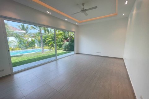 Villa in Hua Hin, Thailand 3 bedrooms № 172868 - photo 5