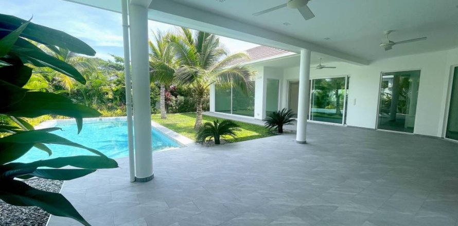 Villa in Hua Hin, Thailand 3 bedrooms № 172868