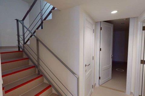 Penthouse à Thonburi, Bangkok, Thaïlande 4 chambres № 166974 - photo 16