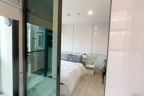 Studio dans le Condo à Bang Phlat, Bangkok, Thaïlande  № 158078 - photo 18