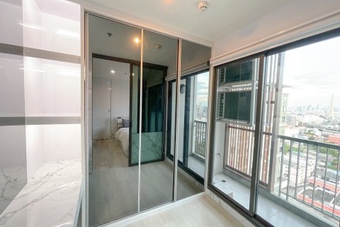 Studio dans le Condo à Bang Phlat, Bangkok, Thaïlande  № 158078 - photo 15