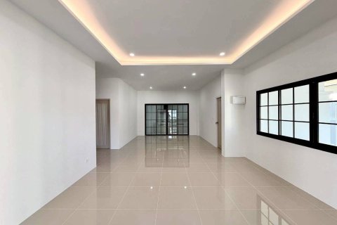 House in Phuket, Thailand 3 bedrooms № 158081 - photo 9