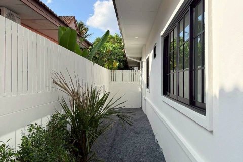 House in Phuket, Thailand 3 bedrooms № 158081 - photo 6