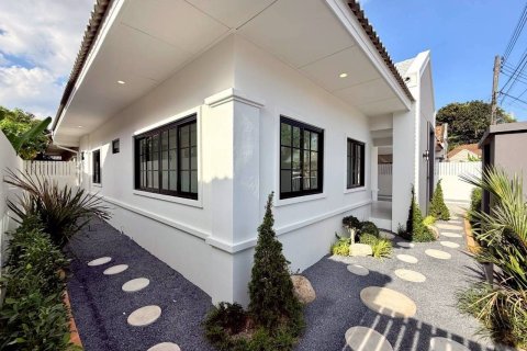 House in Phuket, Thailand 3 bedrooms № 158081 - photo 8