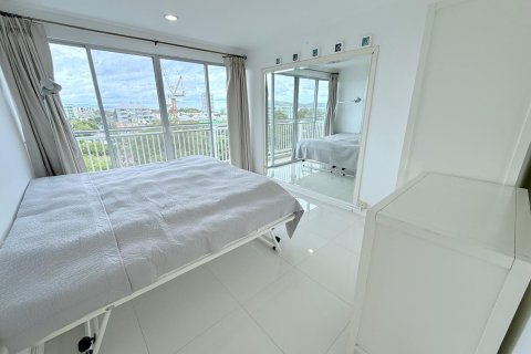 Condo in Hua Hin, Thailand, 3 bedrooms  № 173549 - photo 13