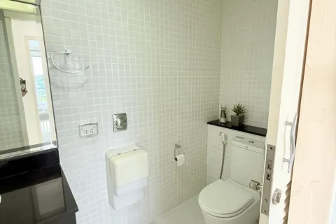 Condo in Hua Hin, Thailand, 3 bedrooms  № 173549 - photo 15