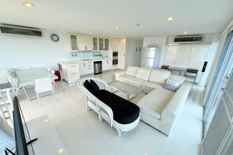 Condo in Hua Hin, Thailand, 3 bedrooms  № 173549 - photo 10