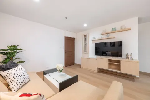 Condo à Khlong Toei, Bangkok, Thaïlande, 2 chambres № 173548 - photo 2