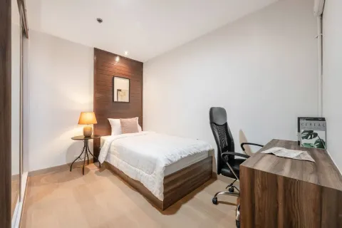 Condo à Khlong Toei, Bangkok, Thaïlande, 2 chambres № 173548 - photo 5