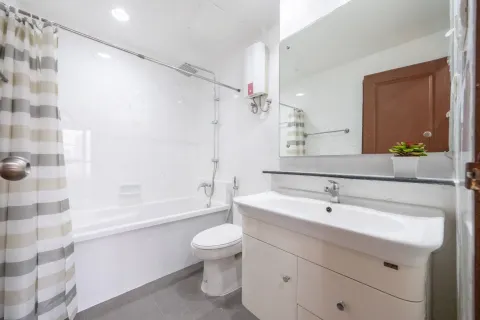 Condo à Khlong Toei, Bangkok, Thaïlande, 2 chambres № 173548 - photo 8