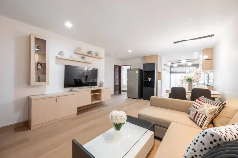 Condo à Khlong Toei, Bangkok, Thaïlande, 2 chambres  № 173548