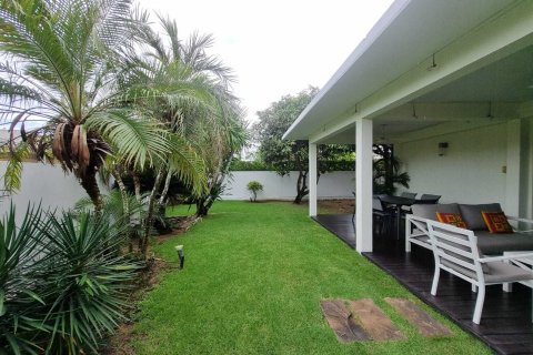 Вилла в Хуа Хине, Таиланд с 2 спальнями  № 142723 - фото 9