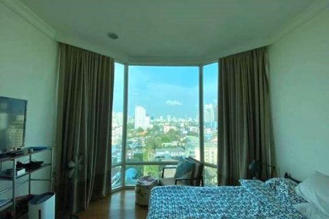 Condo in Bangkok, Thailand, 2 bedrooms  № 143316 - photo 6