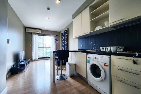 Кондоминиум с 1 спальней в Сатхоне, Бангкок, Таиланд № 143315 - фото 4