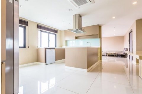Condo à Bangkok, Thaïlande, 2 chambres  № 143317 - photo 7