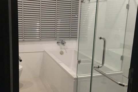 Condo à Bangkok, Thaïlande, 2 chambres  № 143313 - photo 4