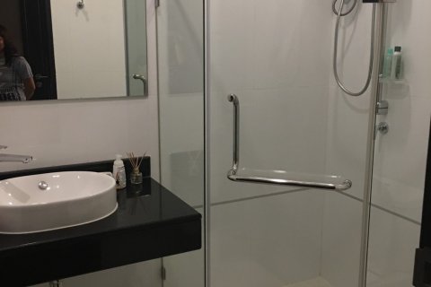 Condo à Bangkok, Thaïlande, 2 chambres  № 143313 - photo 6