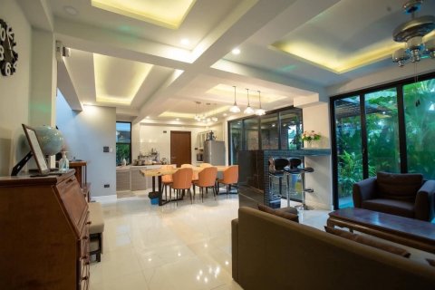 Villa à Chiang Mai, Thaïlande 3 chambres № 155379 - photo 6