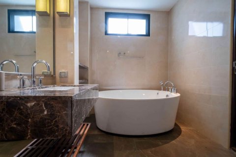 Дом в Чиангмае, Таиланд с 4 спальнями № 155373 - фото 23