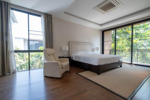 House in Chiang Mai, Thailand 4 bedrooms № 155373 - photo 14