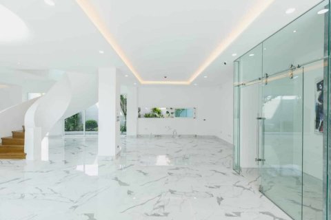 Вилла в Чиангмае, Таиланд с 8 спальнями  № 155376 - фото 13