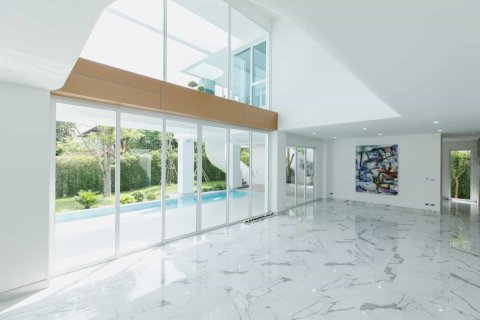 Villa in Chiang Mai, Thailand 8 bedrooms № 155376 - photo 6