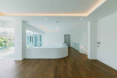 Villa in Chiang Mai, Thailand 8 bedrooms № 155376 - photo 11