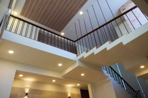 Villa in Chiang Mai, Thailand 4 bedrooms № 155377 - photo 3