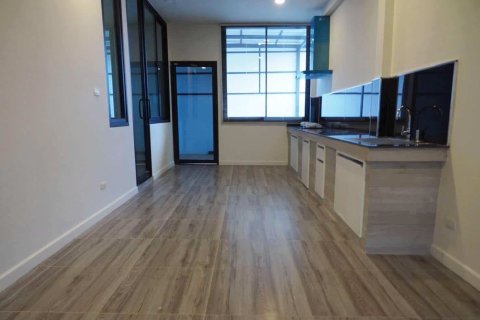 Villa in Chiang Mai, Thailand 4 bedrooms № 155377 - photo 6