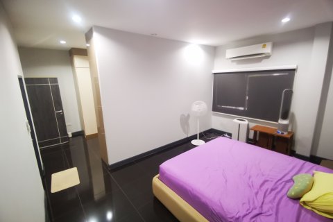 Дом в Бангкхэ, Бангкок, Таиланд с 5 спальнями  № 151150 - фото 9