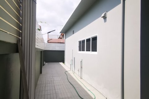 Дом в Бангкхэ, Бангкок, Таиланд с 5 спальнями  № 151150 - фото 16