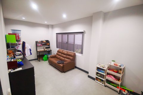 Дом в Бангкхэ, Бангкок, Таиланд с 5 спальнями  № 151150 - фото 4