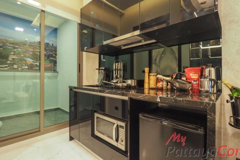 Condo in Pattaya, Thailand, 1 bedroom  № 205133 - photo 3