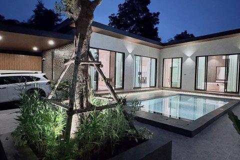 Villa in Pattaya, Thailand 3 bedrooms № 147611 - photo 15