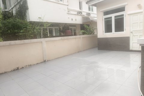 Дом в Суан Луанге, Бангкок, Таиланд с 4 спальнями  № 147614 - фото 7