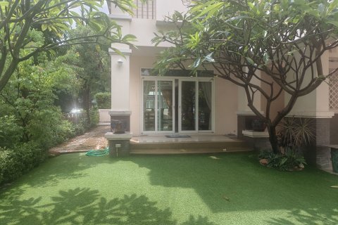Дом в Суан Луанге, Бангкок, Таиланд с 4 спальнями  № 147614 - фото 5